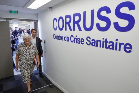Catherine Vautrin au centre de crise sanitaire