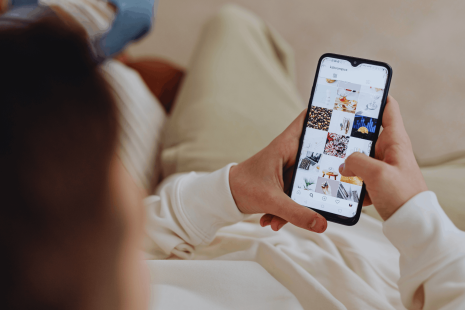 réseaux sociaux, instagram, femme, navigation