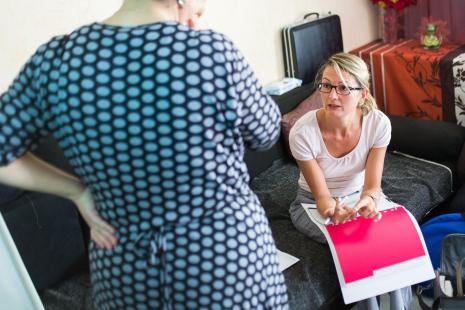 Consultation à domicile par une soignante