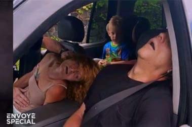 femme voiture enfant opioïde