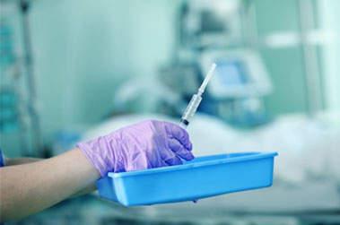 seringue injection gants