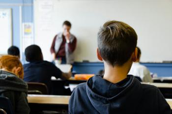 Éducation à la vie affective et à la sexualité : une appropriation hétérogène dans les écoles 