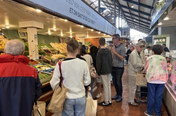 A Niort, la cuisine comme thérapie pour des jeunes déscolarisés 