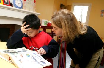 Autisme chez l'enfant : Précocité et place des parents au cœur des nouvelles recos de la HAS