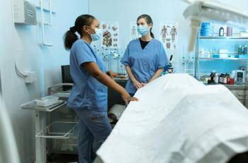 Infirmière en pool de remplacement: «Un bon moyen de se faire une idée avant de se poser»  
