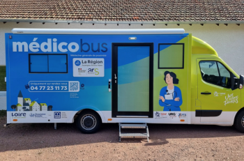 À Saint-Etienne, un "Médicobus" propose des consultations médicales 
