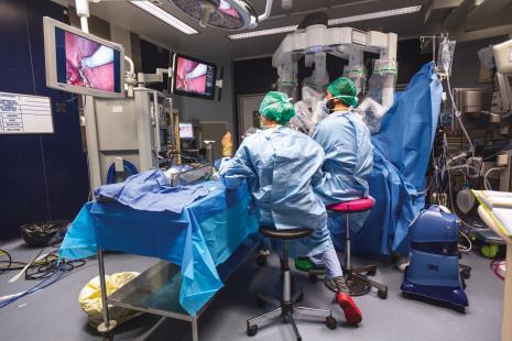 Le dispositif consiste notamment en un accompagnement personnalisé des patients opérés