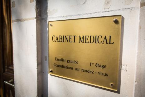 Les médecins peuvent bénéficier d’avantages fiscaux selon le lieu de rattachement de leur cabinet