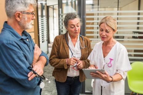 En 2025, seulement 42 % des médecins exercent exclusivement en libéral