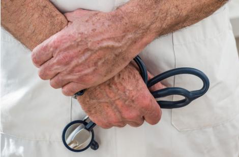 Un médecin sur cinq envisage de continuer à exercer après 70 ans