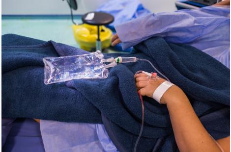 Au bloc, le per os prend le pas sur l’intraveineux