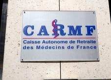 Réforme du cumul emploi retraite : près de 1 850 médecins anticipent leur départ, soit 1 000 de plus que prévu, selon la Carmf 