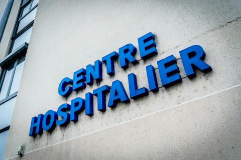 L’hôpital face au mur du déficit