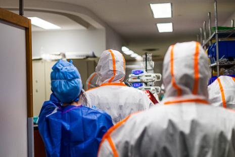 Les hospitalisations liées au Covid-19 continuent d'augmenter