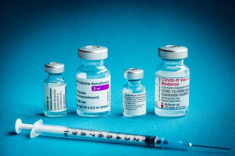 Les quatre vaccins contre le Covid-19 autorisés en Europe