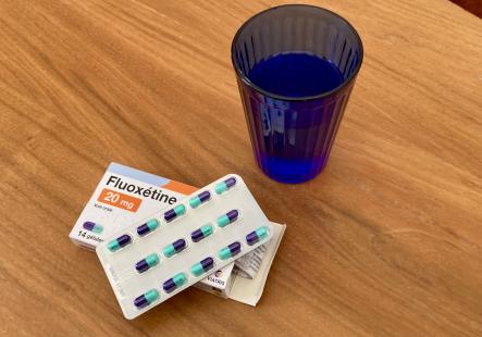 Médicament fluoxétine antidépresseur 