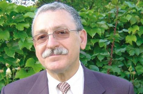 Pr Daniel Floret : « Il faut clairement donner la priorité au test »