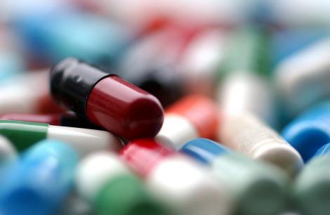 Les baisses de prix et les délocalisations menacent les anciennes spécialités et provoquent des ruptures de stocks