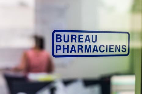 Considérée comme essentiellement hospitalière, la pharmacie clinique peine à émerger en ville