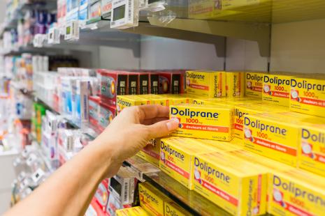 En début de crise, les Français ont surstocké le paracétamol, par peur de manquer