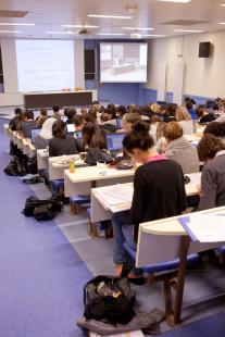 Beaucoup d’incertitudes planent sur cette rentrée, où la filière pharmacie fait toujours figure de second choix