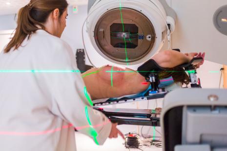 Les formes aiguës de radiodermites surviennent entre la 5e et la 10e séance