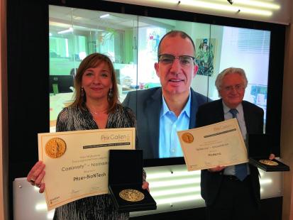 De gauche à droite : Emmanuelle Blanc, directrice médicale de l’activitévaccins de Pfizer, Stéphane Bancel, directeur général de Moderna Therapeutics, et le Pr Loïc Guillevin, président du jury pour les volets Médicament et Travaux de recherche