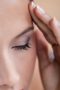 Les migraines cataméniales durent entre 2 jours avant et 3 jours après le premier jour des règles