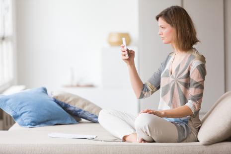 Les patientes obtiennent leur score en quelques minutes via l'application à leur domicile ou bien en cabinet