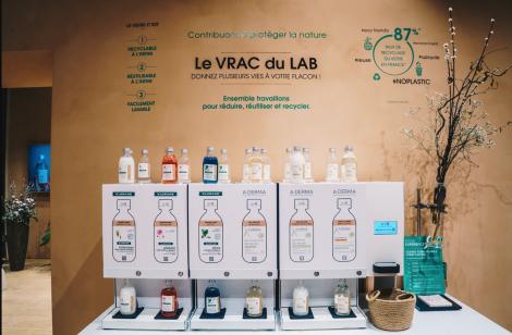 Plusieurs marques, parmi les plus grandes, tentent l'aventure du vrac en pharmacie