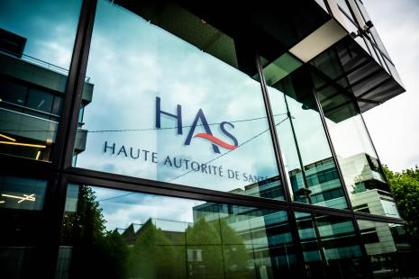 Pour les médicaments de droit commun, le délai entre l’obtention de l’AMM et l’évaluation de la HAS est de 187 jours