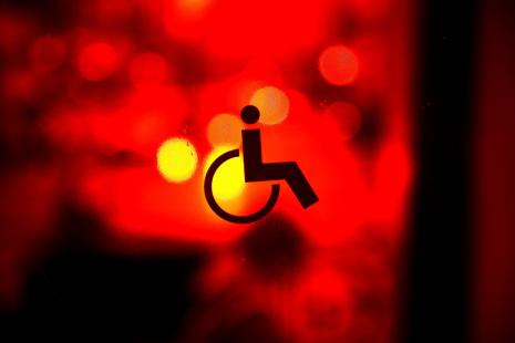 Plusieurs confrères le prouvent : on peut exercer la pharmacie même lorsqu’on est porteur de handicap