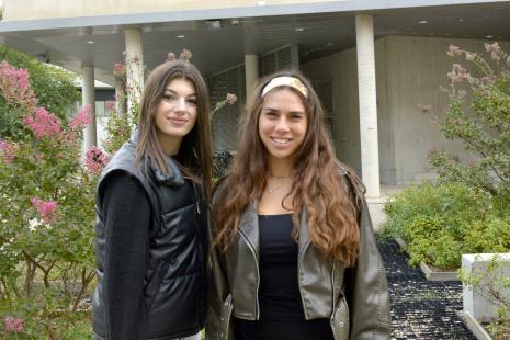 Camille Lecouturier (à gauche) et Carla Rabilloud, respectivement présidente et vice-présidente communication de l’Ancéphale