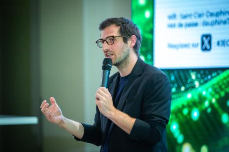 Steve Abou Rjeily, co-fondateur de Doctolib, lors de la Journée de l’économie de l’officine du 18 septembre 2024