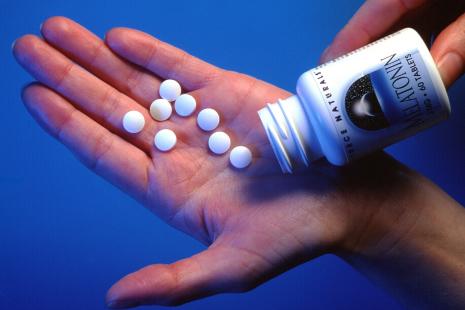 Entre 2009 et 2017, l’ANSES a enregistré 90 déclarations d’effets indésirables susceptibles d’être liés à une prise de compléments alimentaires contenant de la mélatonine