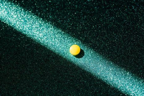 Le principe de la photopharmacologie consiste à développer des molécules dont l’activité – agoniste, antagoniste ou potentialisatrice -, peut être induite par l’exposition à une lumière d’une longueur d’onde et d’une puissance données