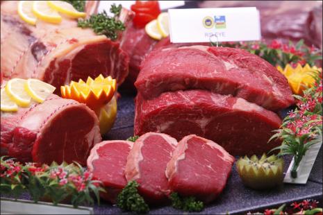 VIANDE ROUGE DE BOEUF  SALON DE L' ALIMENTATION SIAL AU PARC DES EXPOSITIONS DE VILLEPINTE