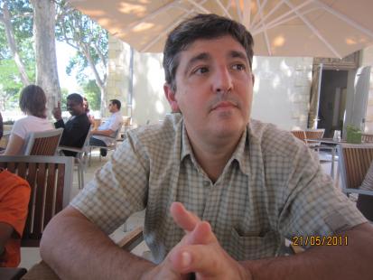 Le pharmacien Xavier Viossat, initiateur du projet à Anneyron