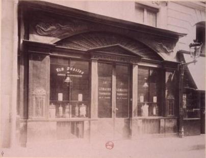Eugène Atget, Boutique Empire, 14 rue de Grammont, photographie de l'album "Enseignes et vieilles...