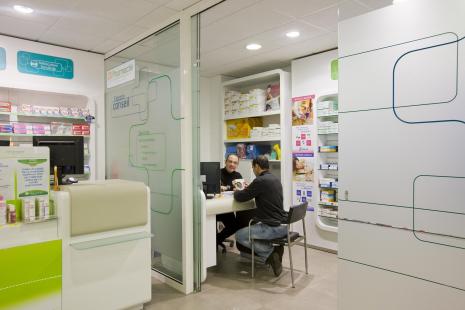 Le pharmacien doit instaurer une relation de confiance dans un espace adapté à la confidence