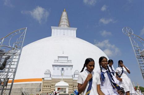 Le dagoba Ruvanvelisaya, à Anuradhapura