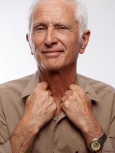 " J’ai du mal à rester en place, cela contribue sans doute à préserver ma forme »