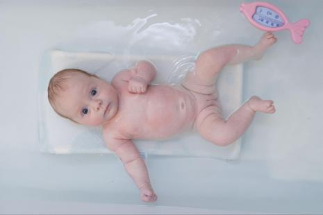 Un réflexe archaïque réveillé par le bain prolongé