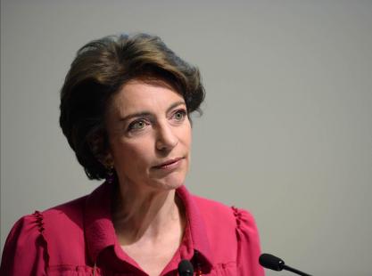 La ministre a eu la main un peu lourde