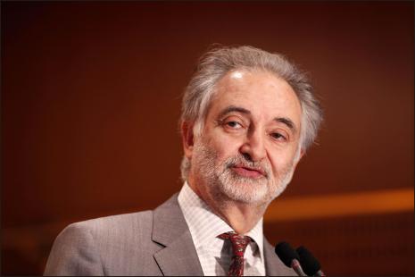 Jacques Attali : " pas de monopole sans service public »