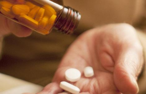 La moitié des problèmes de iatrogénèse résultent d'une erreur d'administration