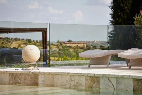 AT-U-Enceinte Spherina