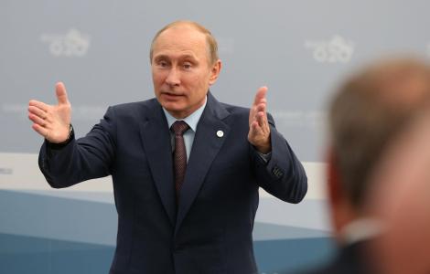 Poutine donne des leçons aux démocraties 