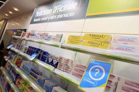 Quelle est la part des pharmaciens et celle des laboratoires dans la baisse de prix publics...
