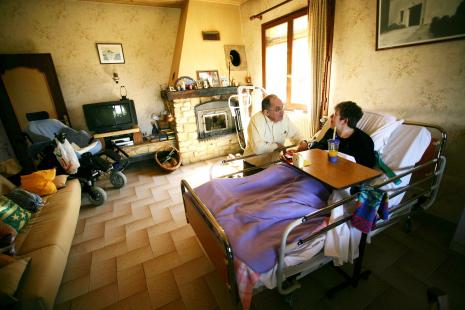 Ne pas hésiter à se déplacer au lit du malade